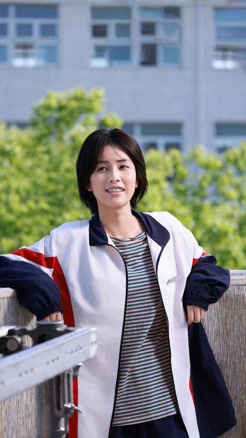 白色丝袜诱惑观看_白色的女孩在线观看_日本动漫女孩白色幽灵