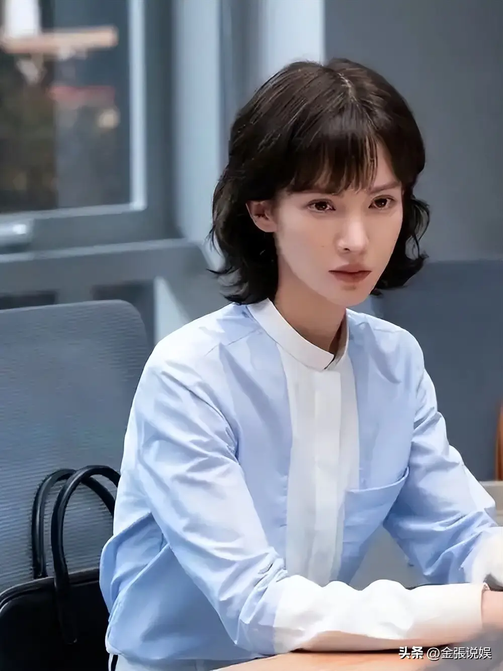 金晨鼻子翻车 高清镜头暴露疤痕 网友质疑演技外貌_女明星脸上有疤痕